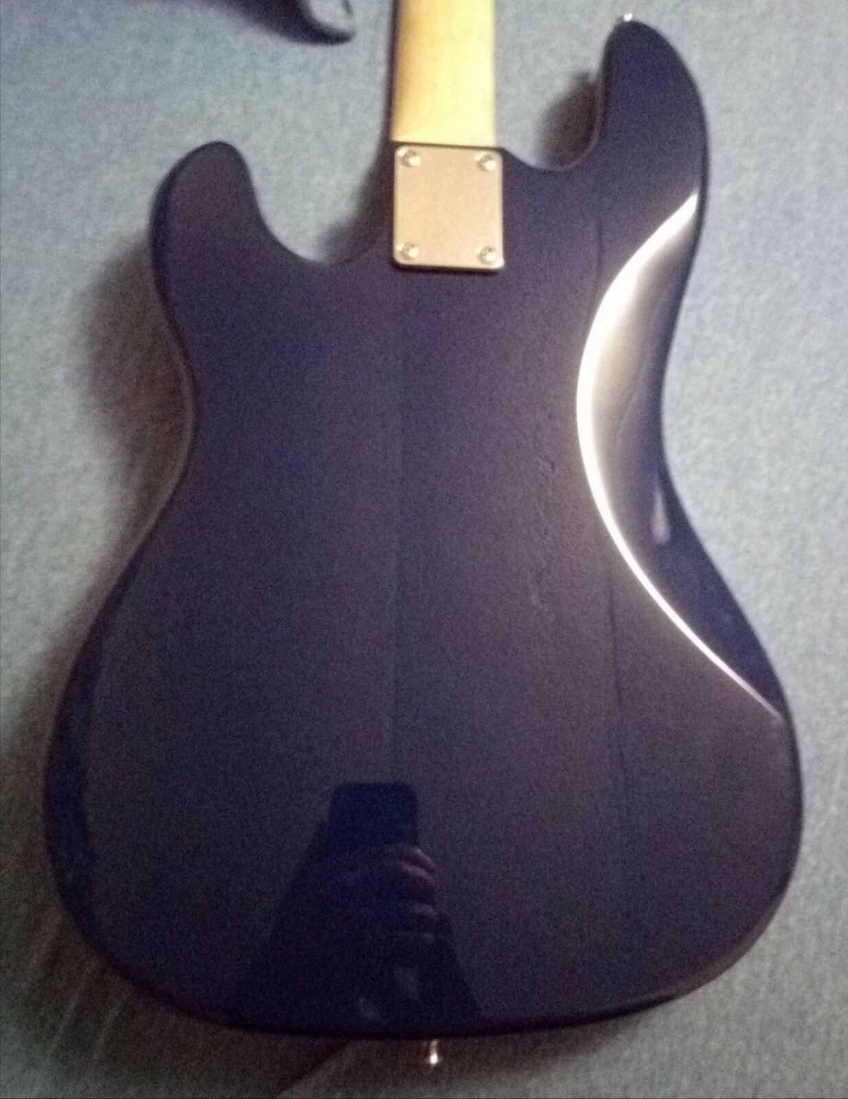 Silvertone SSLB11 Revolver 4 String Bass Guitar (Blue)