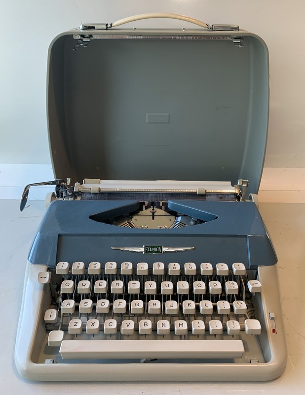 Florida typewriter photos of Florida Florida by year then serial number