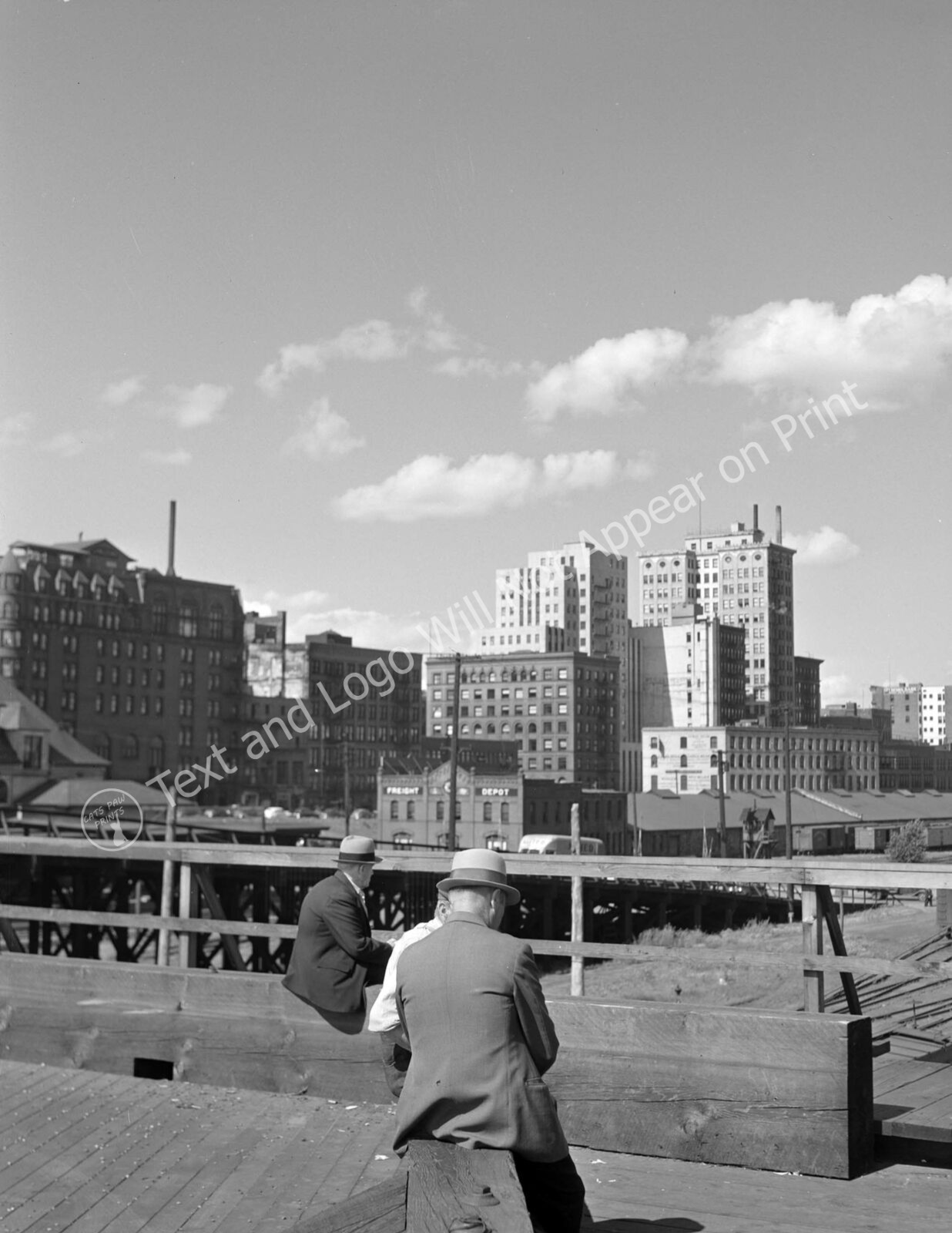1941 Duluth, Minnesota Vintage Old Photo 8.5" x 11" Reprint