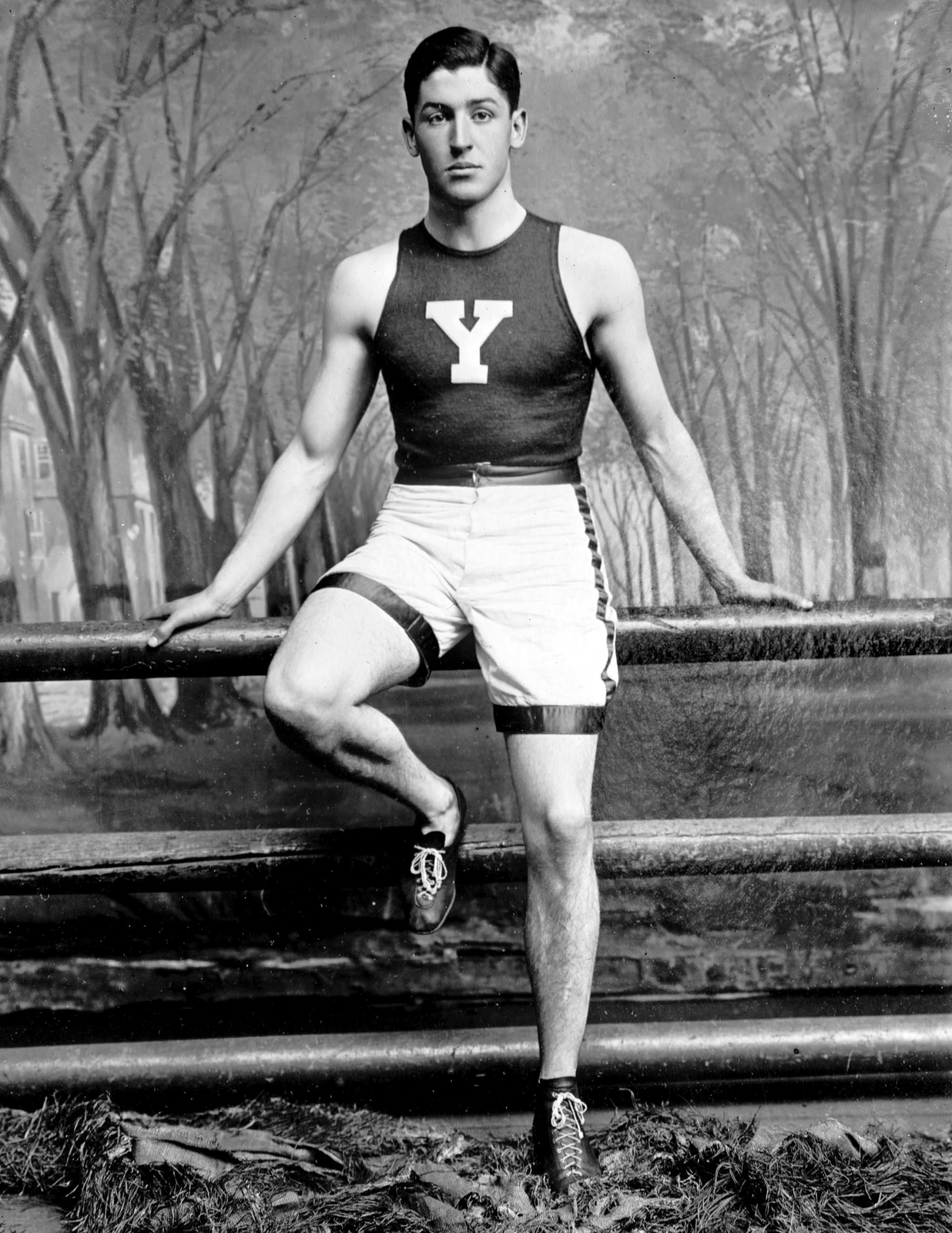 1908 Captain Dray of the Yale Relay Team Vintage Old Photo 8.5" x 11" Reprint