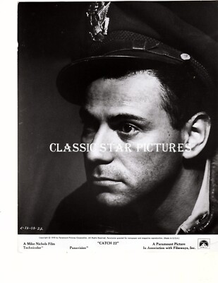 P942 Alan Arkin Catch 22 1970 close up 8 x 10 vintage photograph