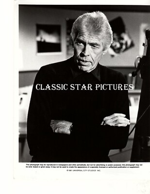 D484 James Coburn close up Darkroom 1981 8 x 10 vintage photograph