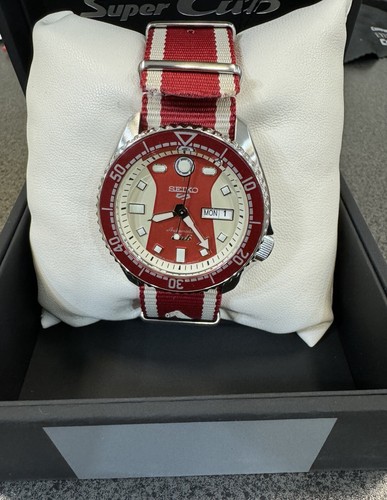 Pre-owned Seiko 5 Sports Men's Honda Super Cub Limited Edition Automatic Watch Srpl23 Red