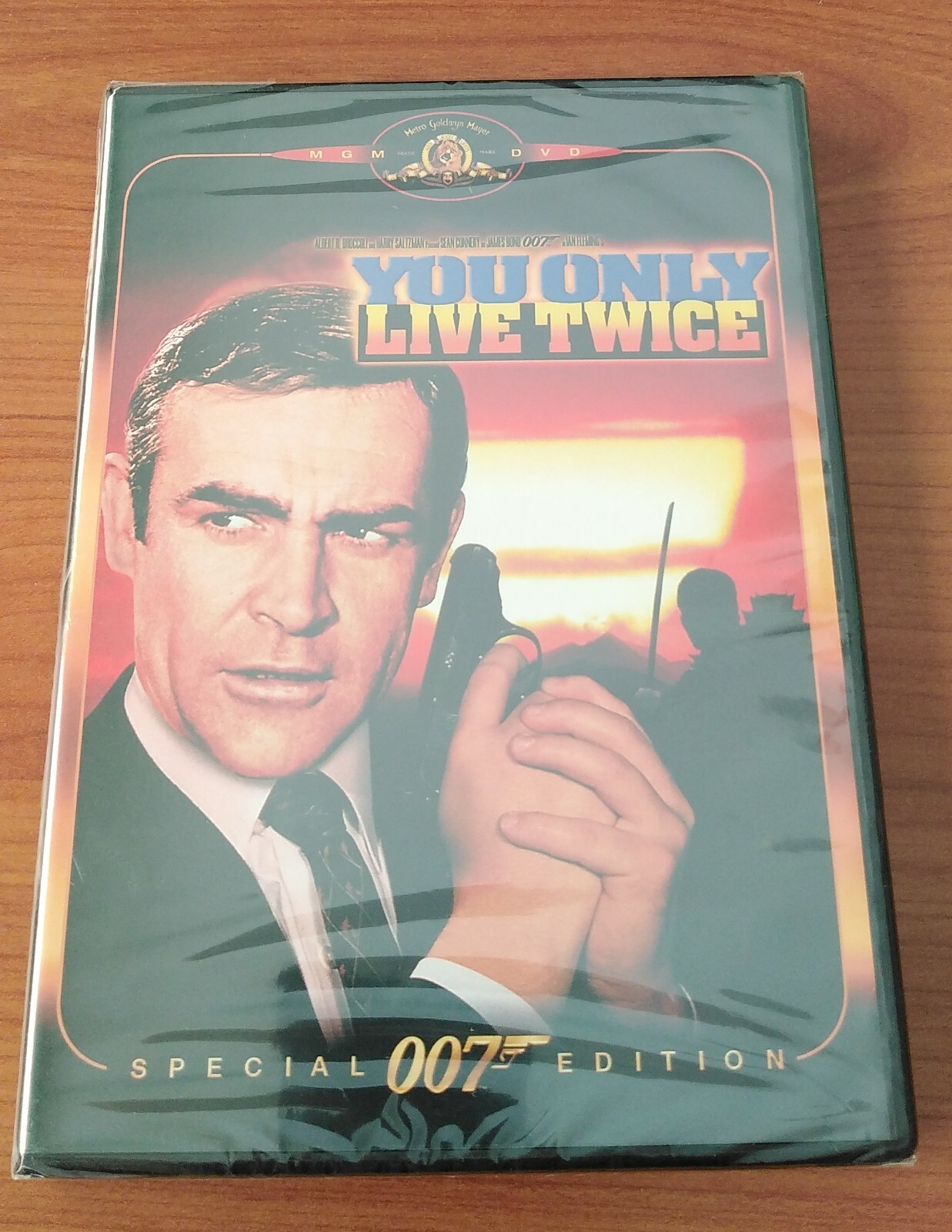 映画　007は二度しぬ　特別御鑑賞券　レトロ　希少　美品 Amazon.co.jp: 007は二度死ぬ〈特別編〉 [DVD] : ショーン