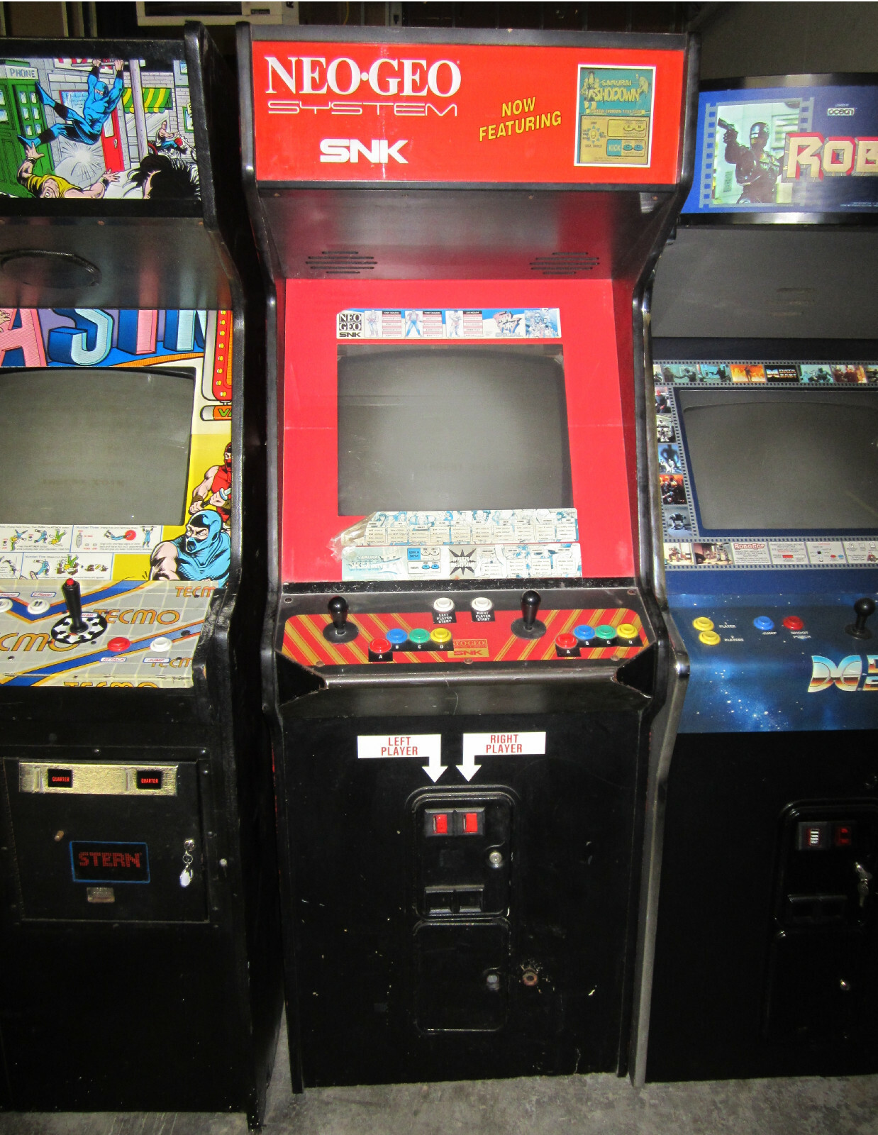 NEO GEO ARCADE MACHINE by SNK 1989 (Excellent Condition