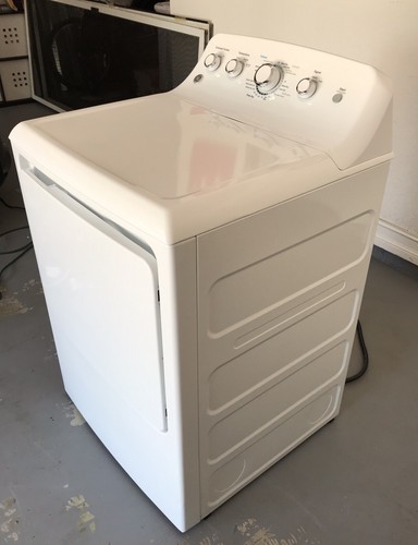 GE 7.2 cu. ft. 240 Volt White Electric Vented Dryer ( Boynton beach )