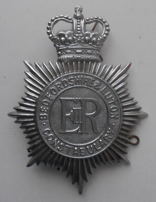 Vintage Obsolete Bedfordshire & Luton Constabulary helmet badge, with fixing pin