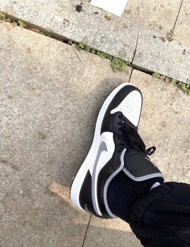 シューズ(男性用) Nike Air Jordan 1 Low Omega Black/White NEW Nike Air Jordan 1 Low Men's Multi Size Black/Grey-White
