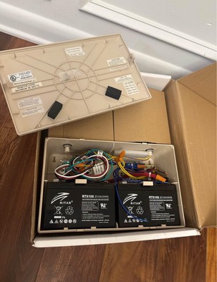 DXR-610 EMERGENCY LIGHT