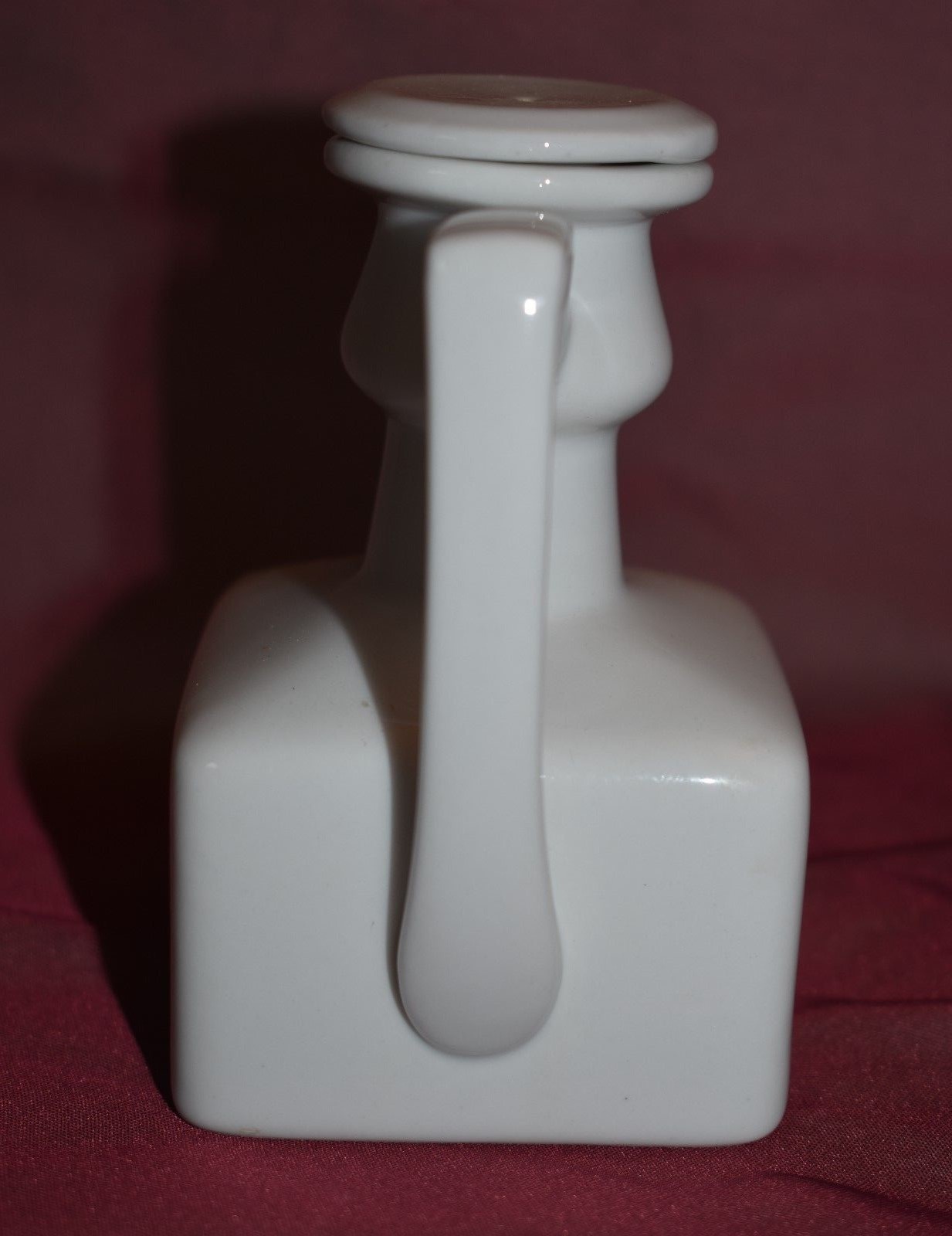 Vinegar Bottle and Lid Square shape rubber seal Vent hole Handle and Spout White