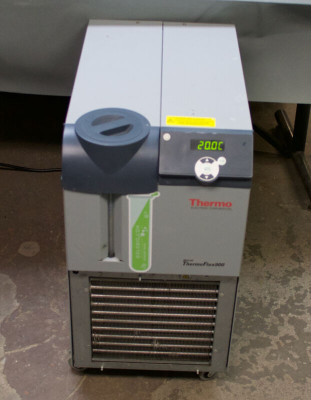 Thermo Neslab ThermoFlex900 Recirculating Chiller (FA1)
