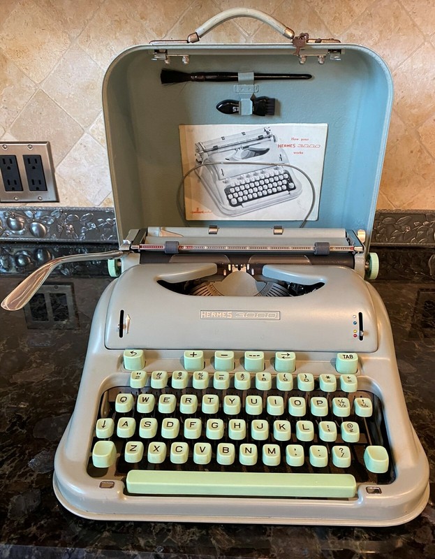 1967 Hermes 3000 on the Typewriter Database