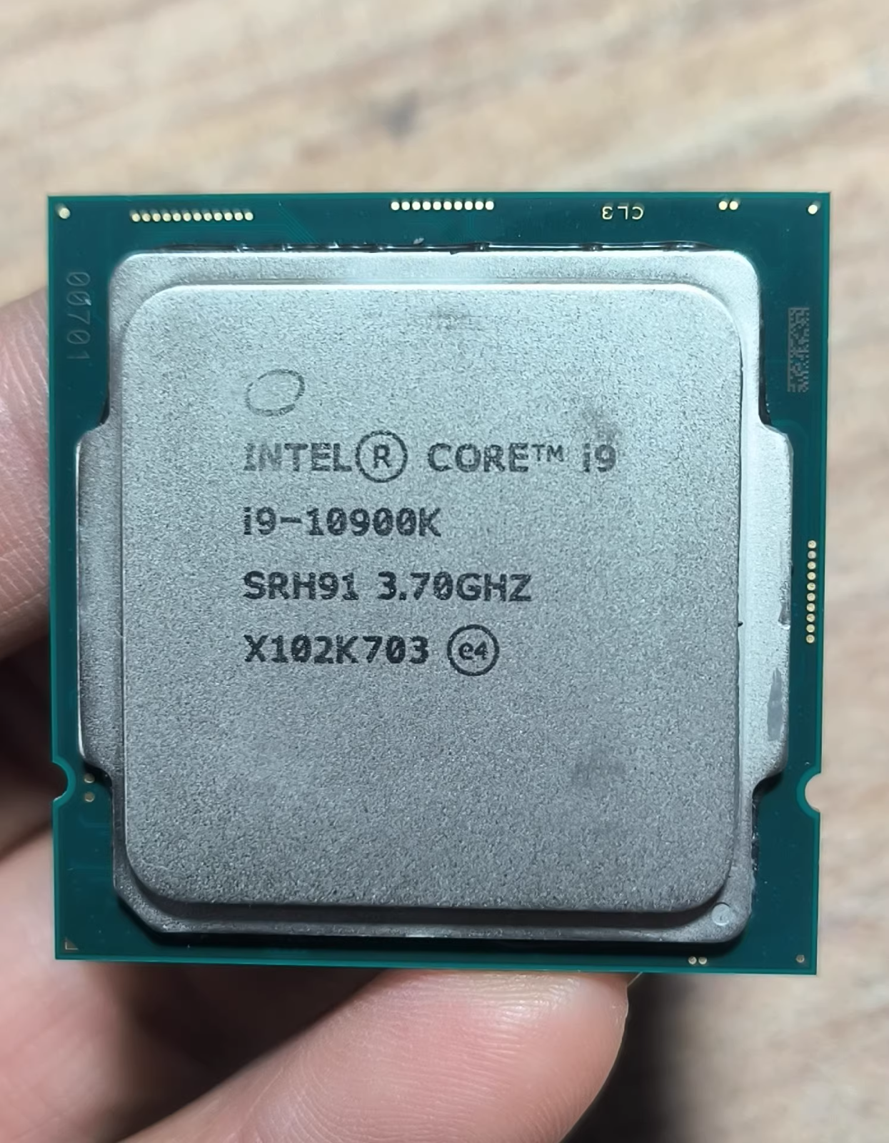 CPU Intel Core i9 10900K Amazon.com: Intel Core i9-10900K Ten Core Desktop Processor