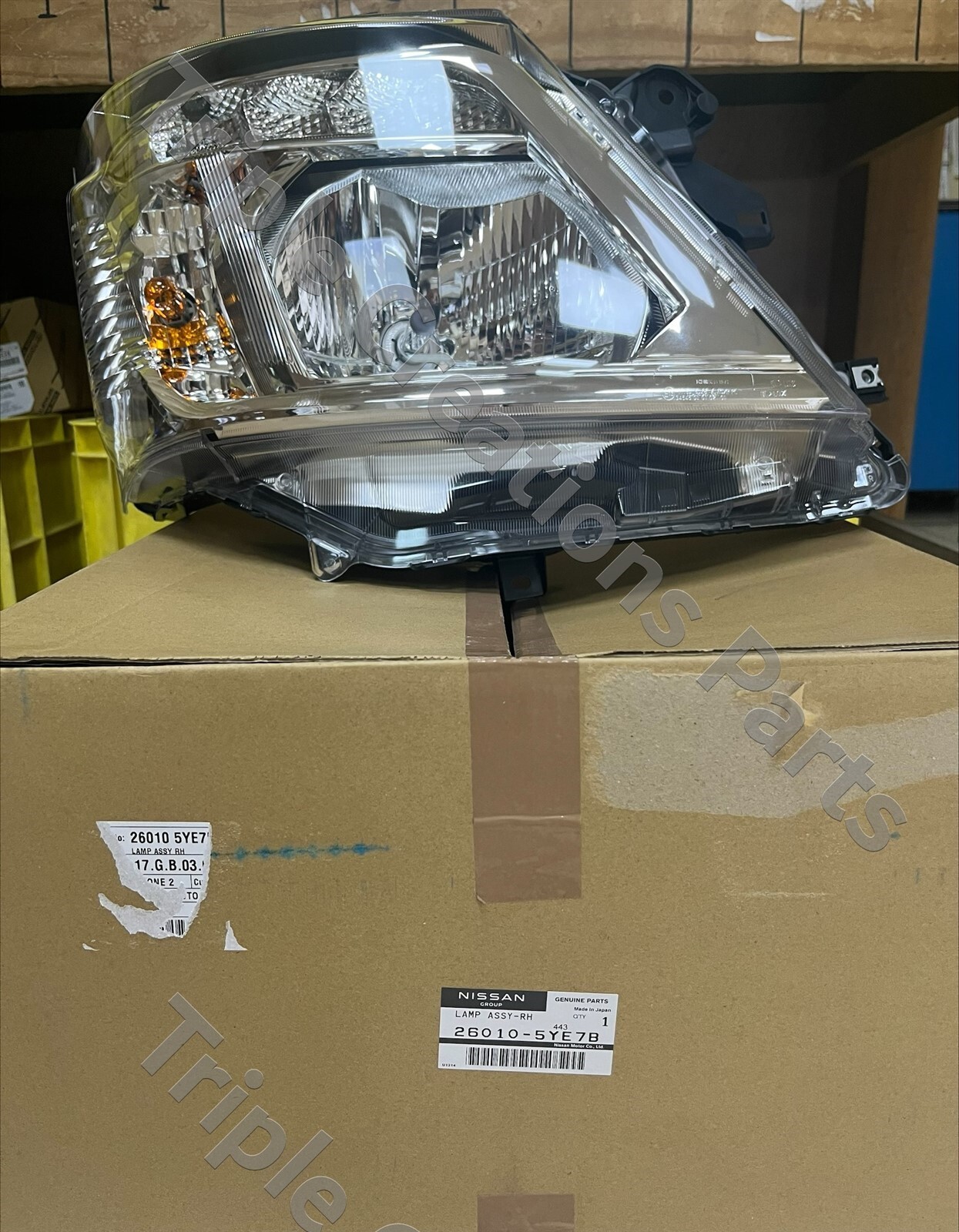 Genuine Nissan OEM 26010-5YE7B LAMP ASSY-RH 260105YE7B | eBay