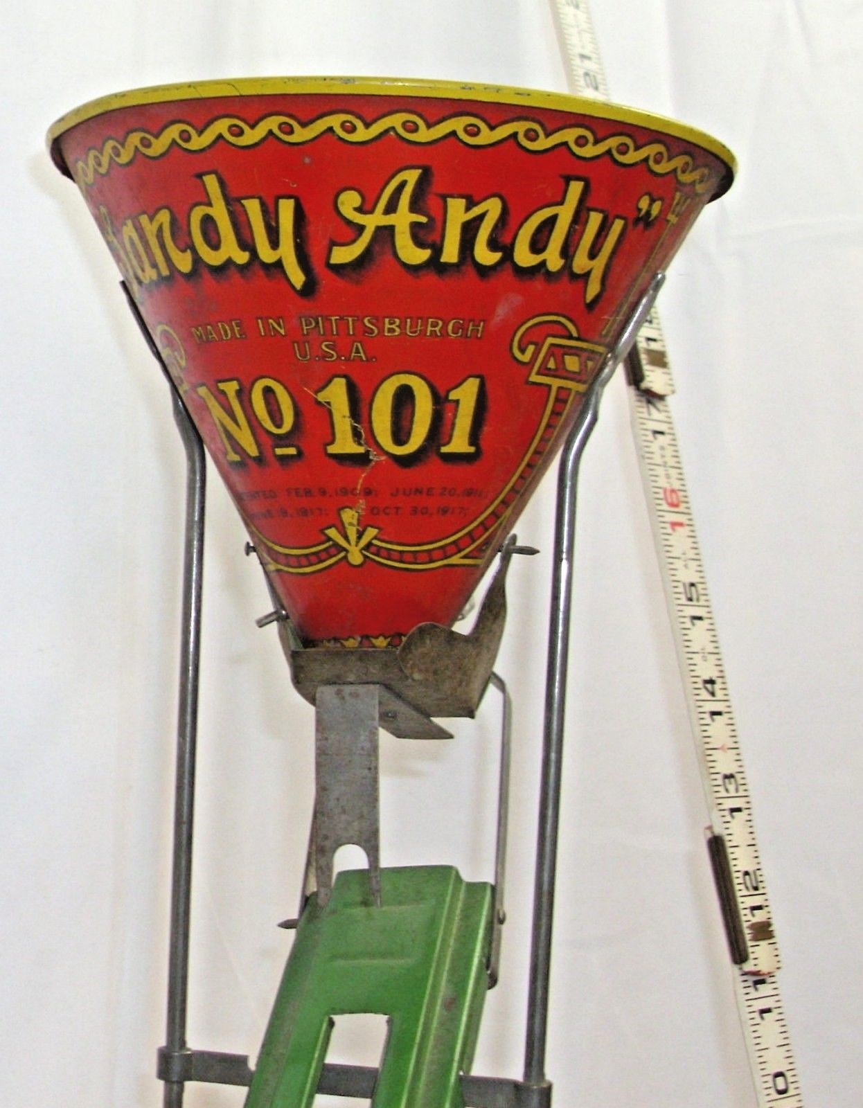 WOLVERINE SANDY ANDY NO. 101 LARGE INCLINE TIN SAND TOY 1925