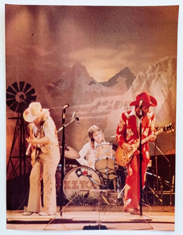 ZZ TOP In Concert~Original 1976 Mini-Poster~Vintage Circus Rock Magazine Pinup