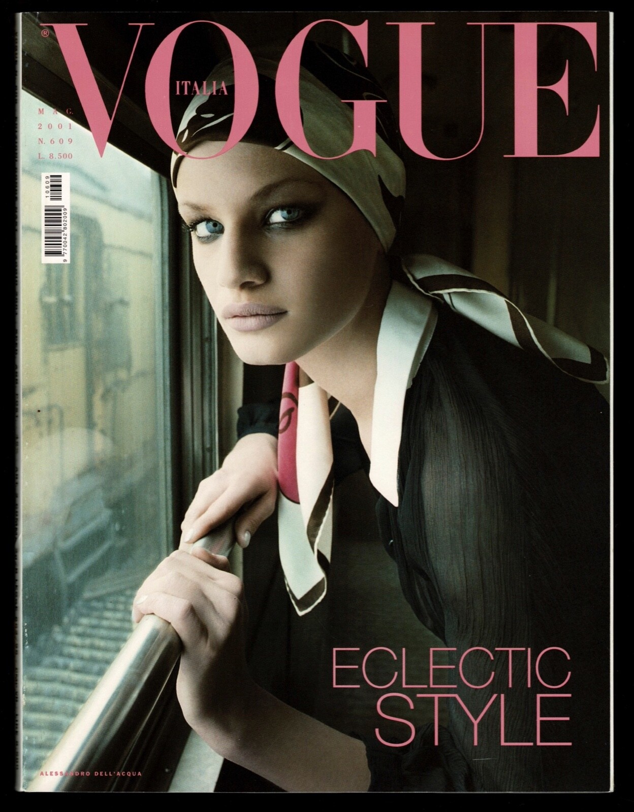 VOGUE ITALIA magazine 5/2001 STEVEN MEISEL HELENA
