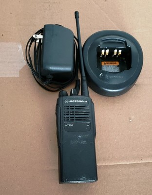 Motorola HT750 450-527Mhz UHF 4Ch 4W Portable Radio AAH25SDC9AA2AN w/Charger. Buy it now for 79.0