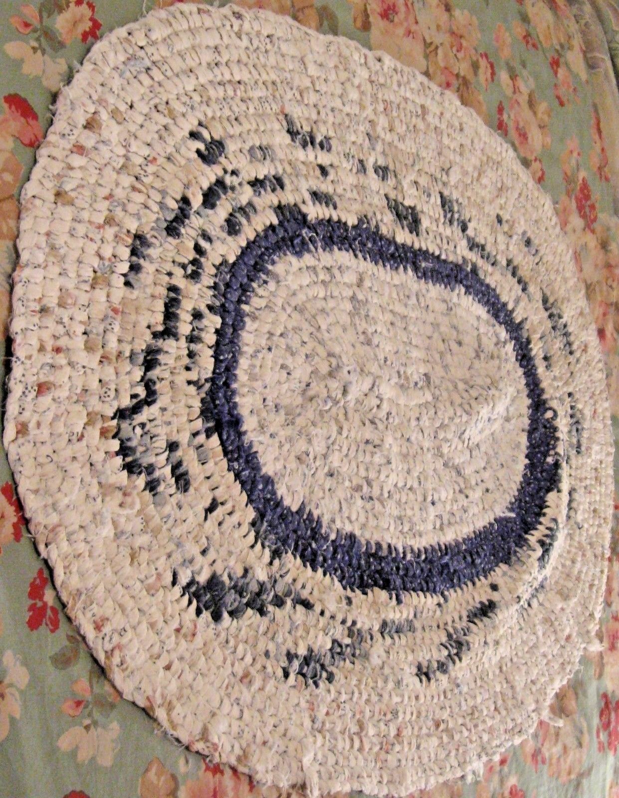 VINTAGE OVAL RUG BRAIDED AREA COTTON RAG CARPET BLUE WHITE COTTON RAG 36