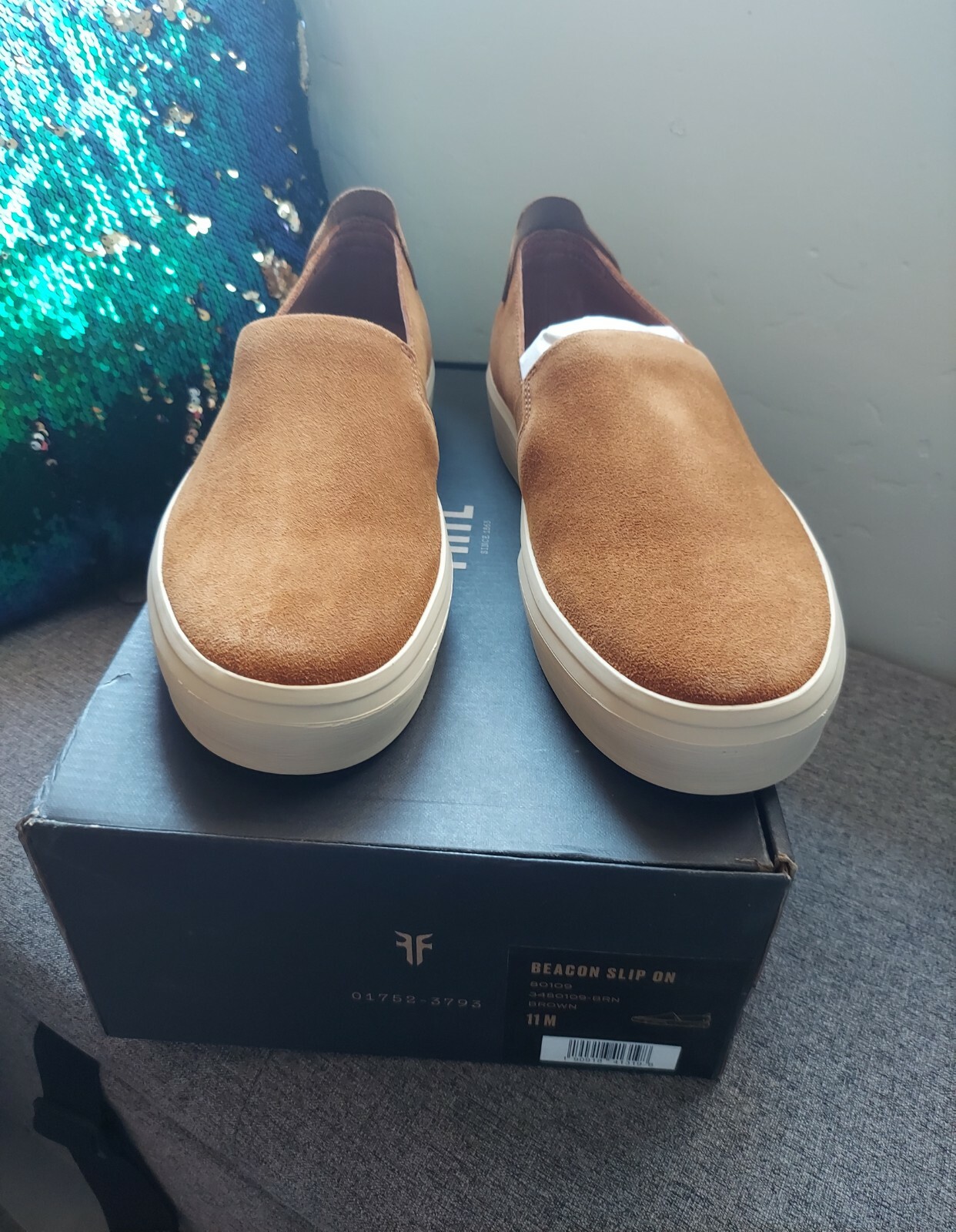 frye beacon slip on