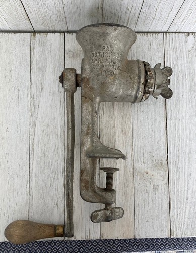 Vintage Universal No. 2 Meat Grinder & Food Chopper LF&C New