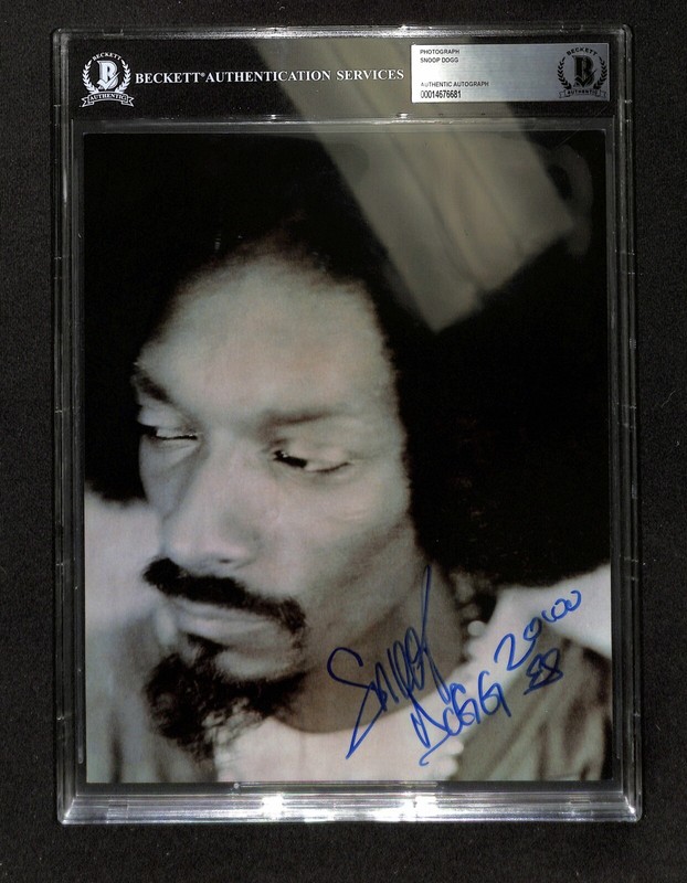 Snoop Dog Vintage Signature Autographed 8X10 Photograph BAS (Grad