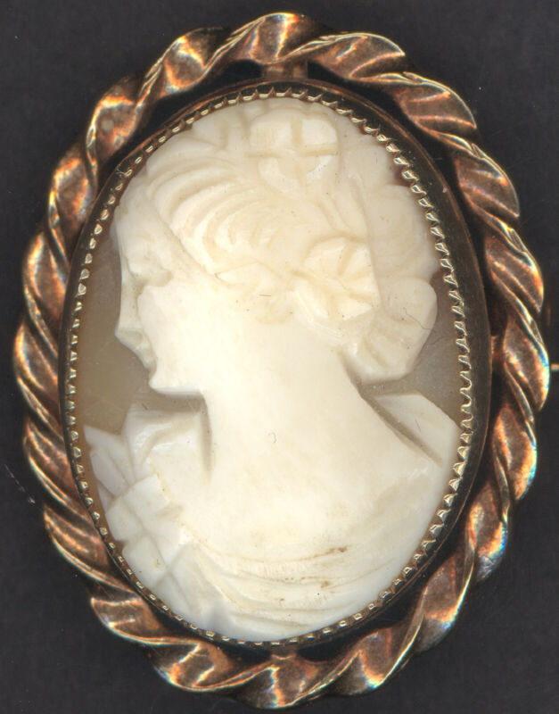 Victorian  Carved Shell Cameo Brooch / Pendant 12/20 Gold Filled Estate Piece