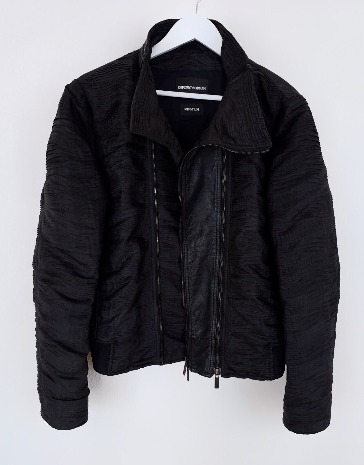 SS 2011 EMPORIO ARMANI JOHNNY LINE Plisse Leather 2 Zip SS 2011 EMPORIO ARMANI JOHNNY LINE Plisse Leather 2 Zip
