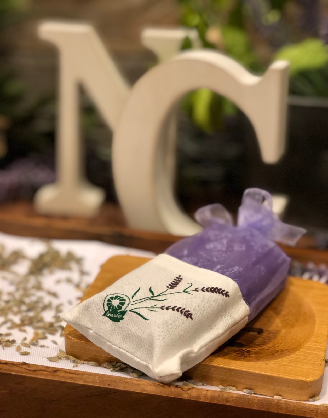 100% All-Natural Bath & Body Gift Set Box - Purple Organic NC Lavender Soap Bars