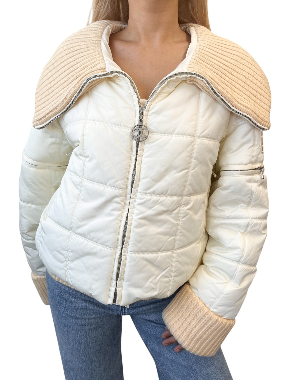 Chanel ホワイト スポーツジャケット CHANEL Sport Vintage 03A CC Logo Puffer Jacket #38 Zip