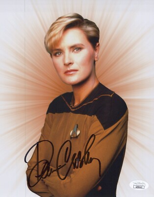 Star Trek The Next Generation- Denise Crosby signed Tasha Yar 8x10 photo JSA COA