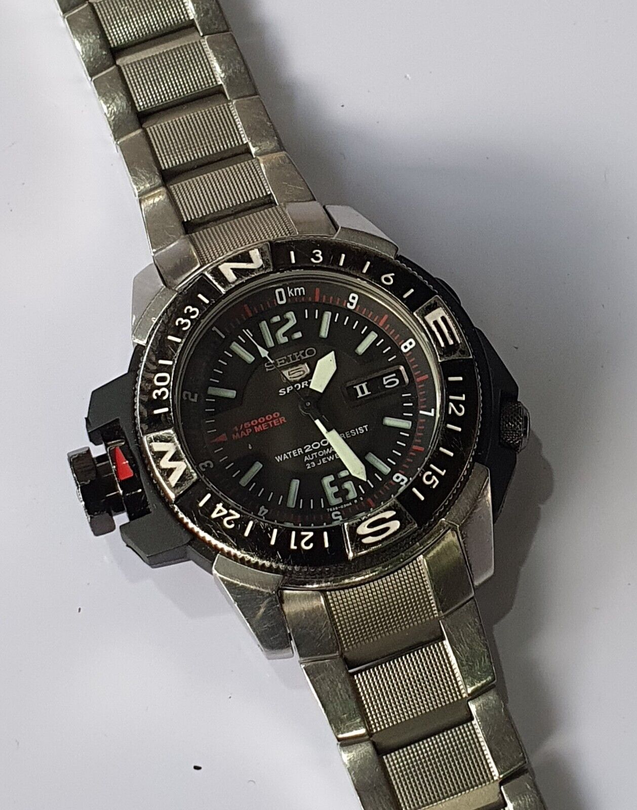 SEIKO 5 SPORTS WATER 200 M RESIST 23 JEWELS COMPASS ALL SEIKO 5 SPORTS WATER 200 M RESIST 23 JEWELS COMPASS ALL