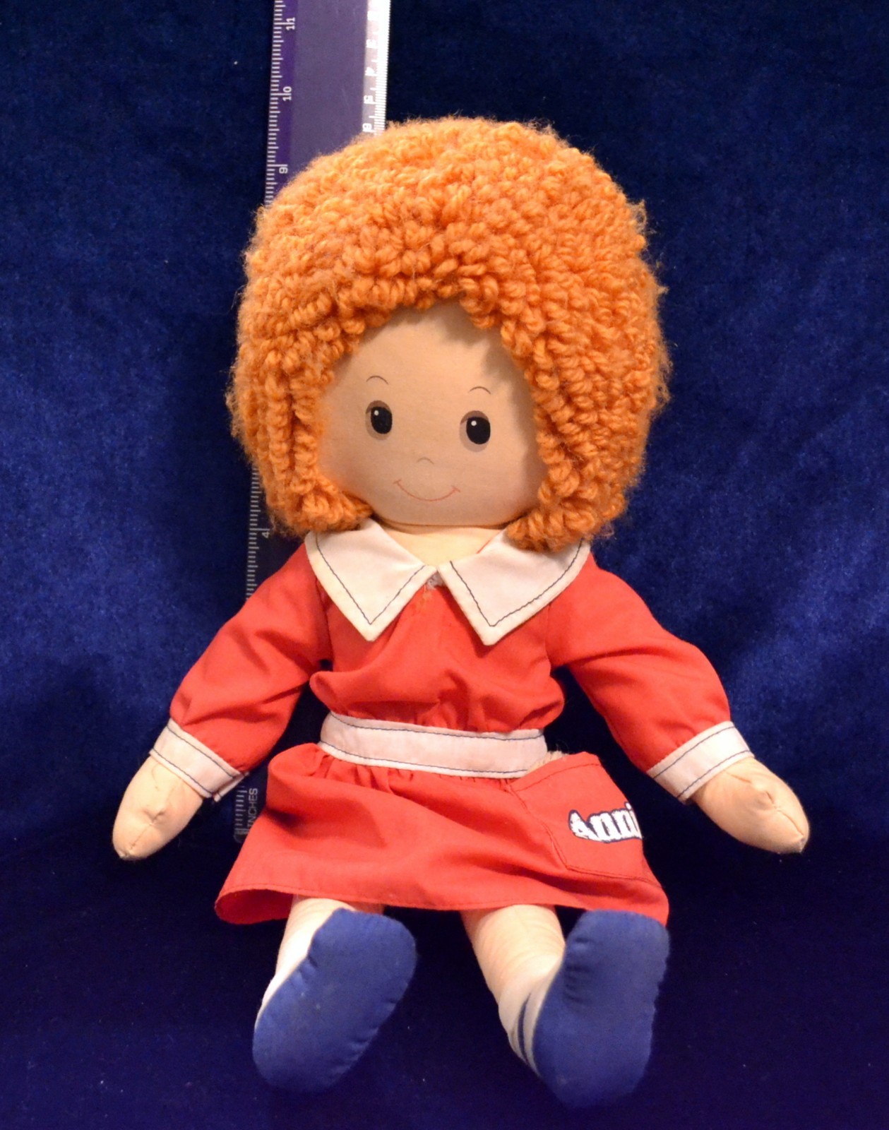 VINTAGE KNICKERBOCKER ANNIE PLUSH DOLL WITH DOG 1982 CUTE !!!