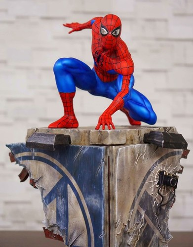 MARVEL スパイダーマン Alex Ross バスト　フィギュア　証明書付き MARVEL スパイダーマン Alex Ross バスト フィギュア 証明書付き