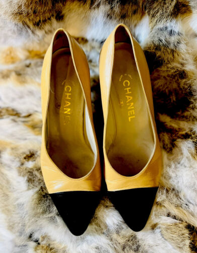 chanel gold dress shoes