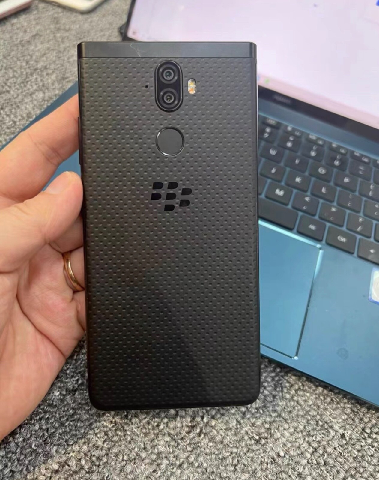 Blackberry Evolve X (4G) 6G/64GB Android Mobile Phone
