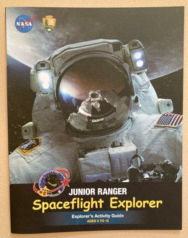 SPACEFLIGHT EXPLORE NATIONAL PARK JUNIOR RANGER BADGE BOOK NASA ASTRONAUT