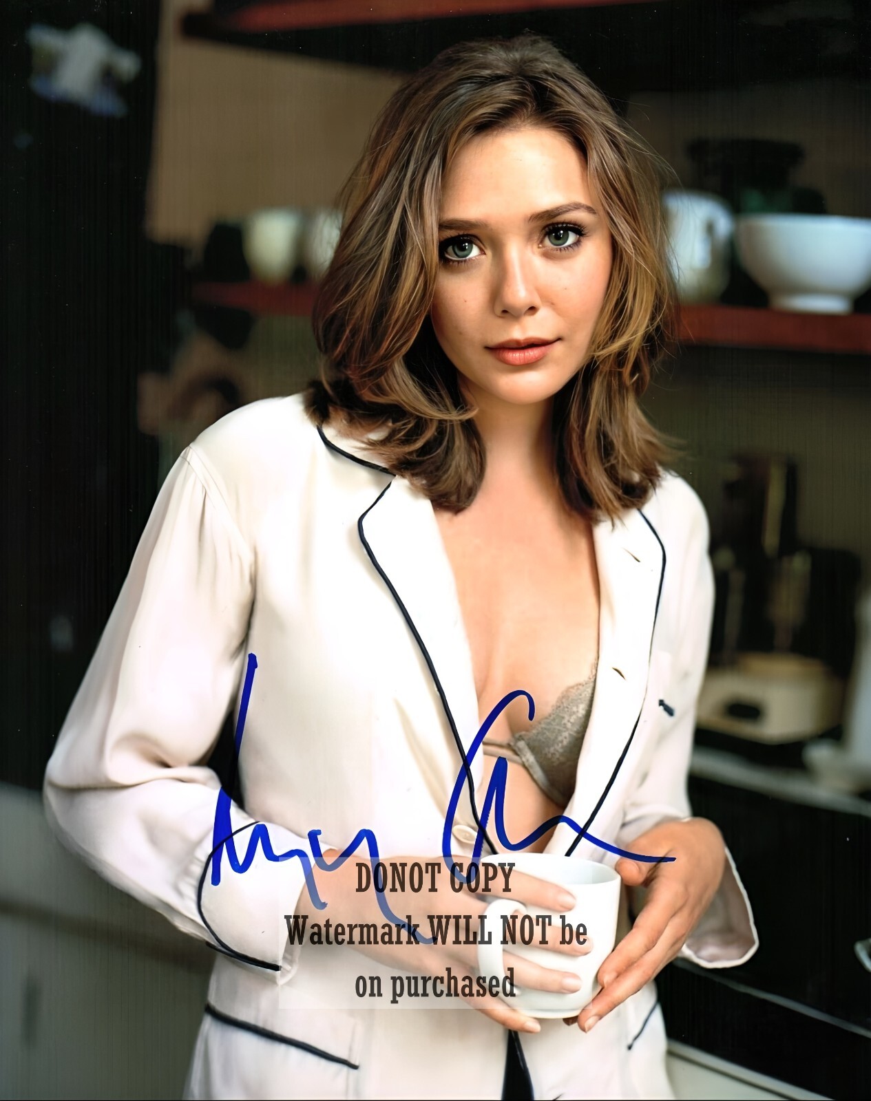 Elizabeth Olsen エリザベス オルセン 直筆サイン写真 PSA認証 セール中…エリザベス・オルセン直筆サイン入り超大型写真