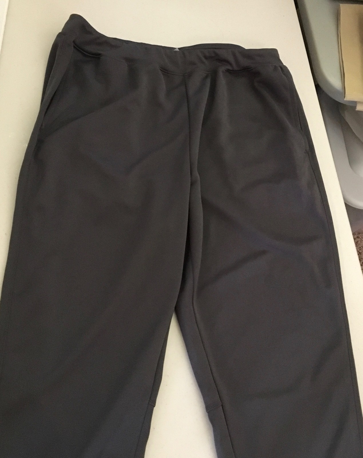 Boy's Youth Track Pants Gray with Pockets - New Without Tags - Size L