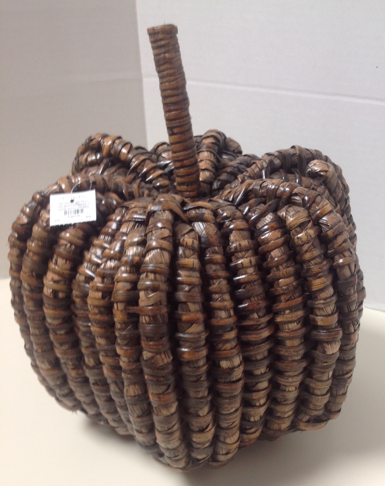 POTTERY BARN WOVEN SEAGRASS BROWN PUMPKIN - NEW WITH TAG
