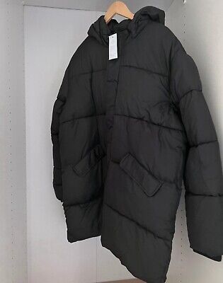 Men’s longline puffer jacket in black