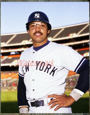 MLB 1977 New York Yankees Reggie Jackson Color 8 X 10 Photo Picture