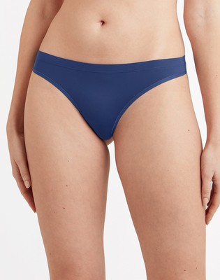 Maidenform Barely There Thong Women's Panty Underwear Tagless Microfiber sz 5-9