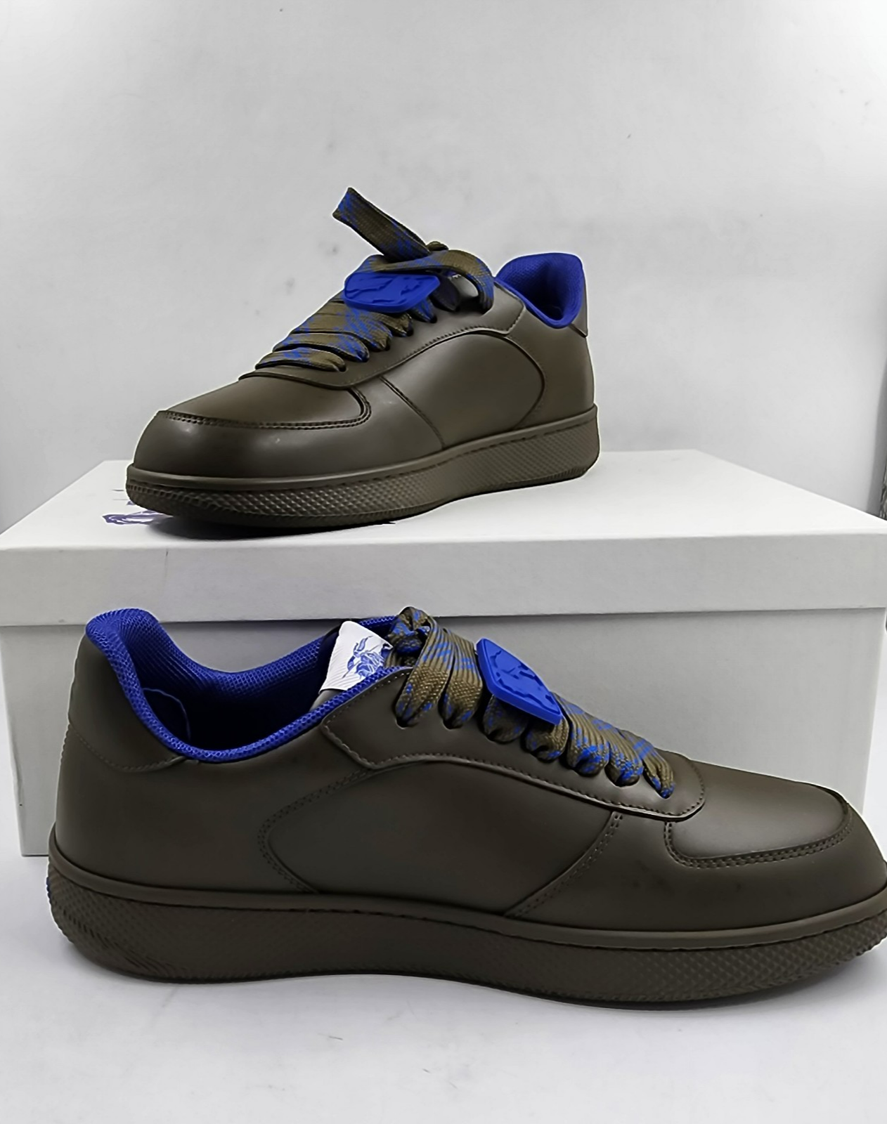 Burberry Terrace Low Top Sneakers Men's 42.5/9.5US Loch Round Toe Lace Closure - Picture 2 of 18