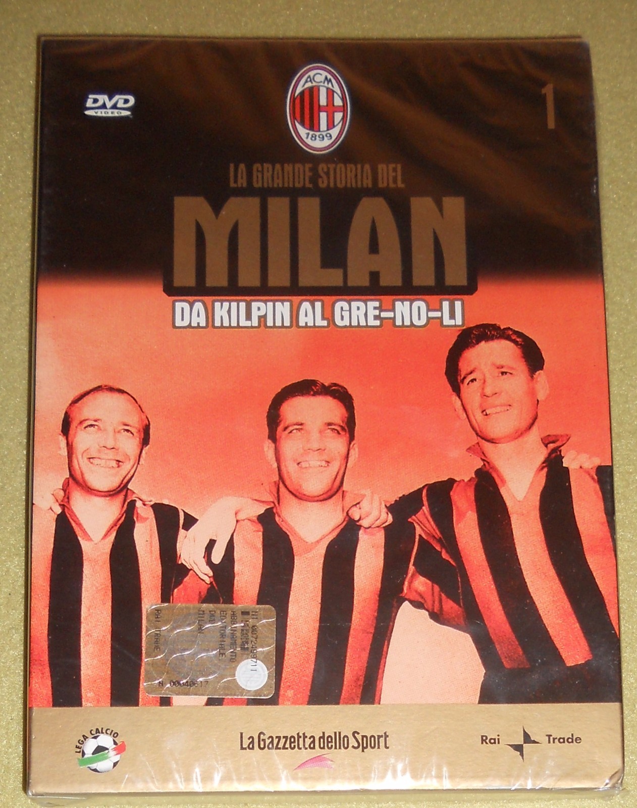 ガゼッタ・デッロ・スポルト MILAN DA RECORD　ミラン ガゼッタ・デッロ・スポルト MILAN DA RECORD ミラン - メルカリ