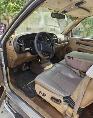 image 5 of interior