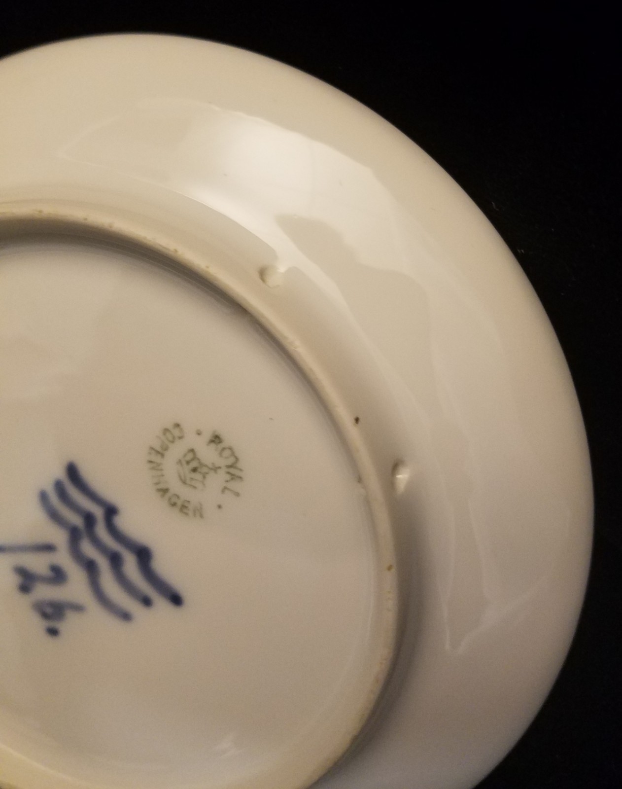 Royal Copenhagen Denmark 1908 Jul Christmas Madonna & Child Plate - 1st Plate