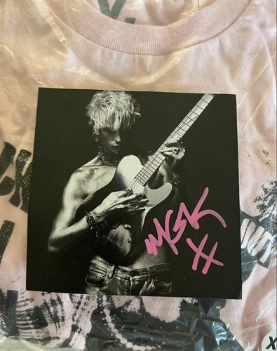 Machine Gun Kelly 直筆サイン セール中…マシン・ガン・ケリー直筆サイン入り2Lサイズ写真