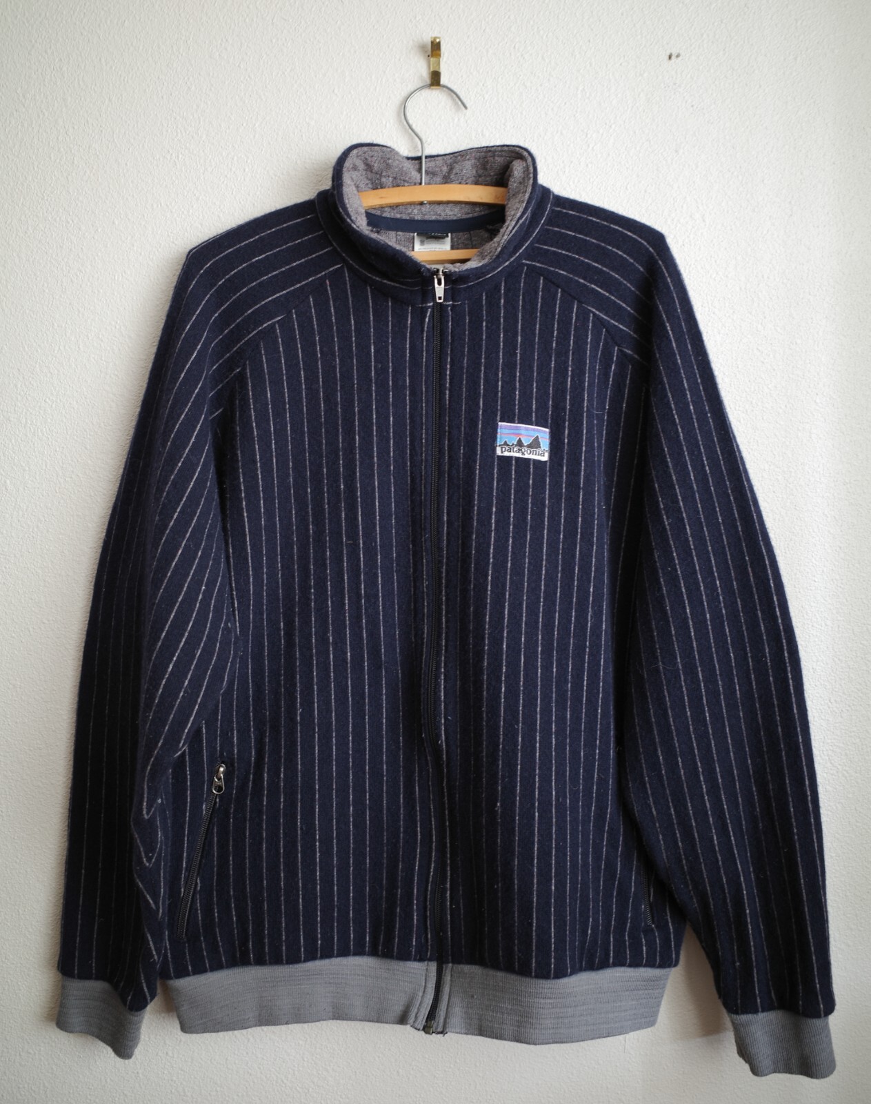 patagonia フルジップスーツ 95cm Patagonia Pinstripe 40th Anniversary Blue Wool Blend Sweater