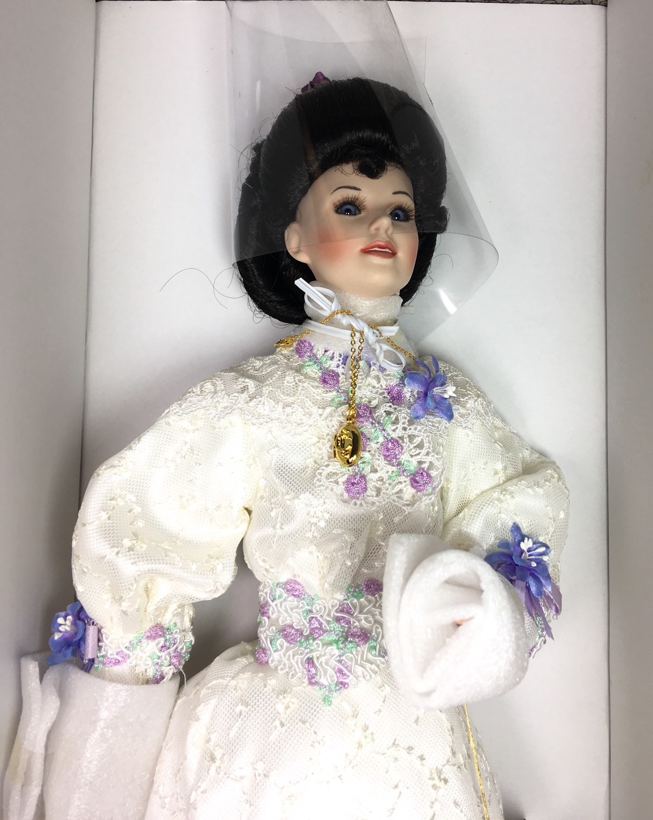 EMMA Coca Cola Porcelain 20 Inch Doll Coke Glass Flower Basket Franklin Mint Box